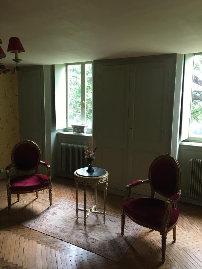 Saint-Martin-du-Vivier Chateau Du Mont Perreux الغرفة الصورة